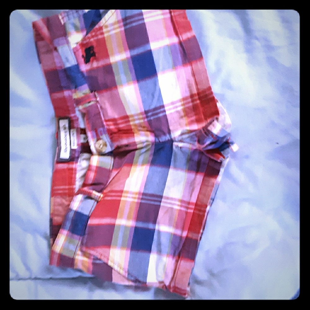 Abercrombie && Fitch plaid shorts . .. NWOT